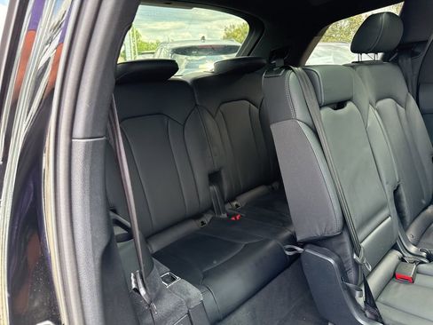 Used 2025 Audi Q7 3.0T Prestige w/ Prestige Package image 21