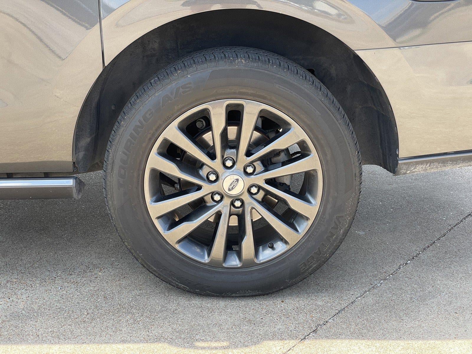 Used 2020 Ford Expedition Max Limited w/ Equipment Group 301A RWD image 56
