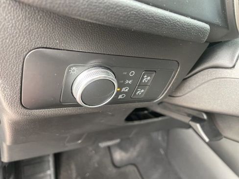 Used 2020 Ford Escape SE FWD image 22