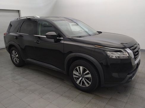 Used 2023 Nissan Pathfinder SL w/ Cargo Package FWD image 11