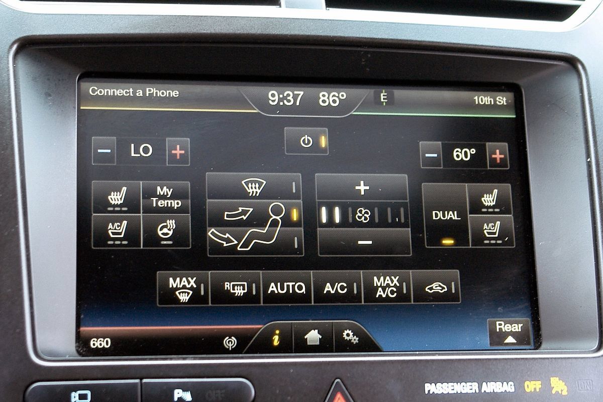 Used 2016 Ford Explorer Sport w/ Equipment Group 401A AWD/4WD image 25
