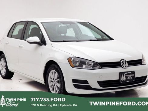 Used 2016 Volkswagen Golf S image 1
