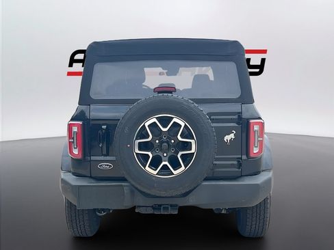 Used 2024 Ford Bronco Outer Banks AWD/4WD image 6
