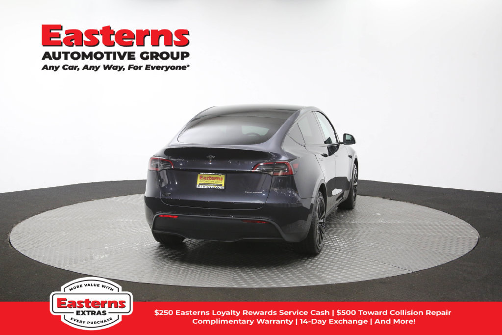Used 2024 Tesla Model Y Long Range AWD/4WD image 34