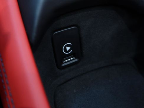 Used 2023 Ferrari F8 Tributo RWD image 33