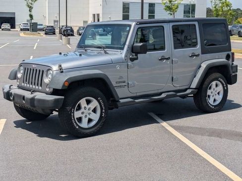 Used 2017 Jeep Wrangler Unlimited Sport w/ Quick Order Package 24S AWD/4WD image 8