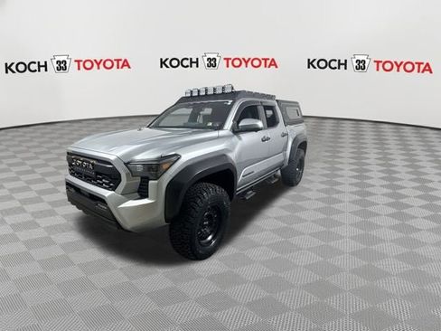 New 2024 Toyota Tacoma TRD Off-Road image 4