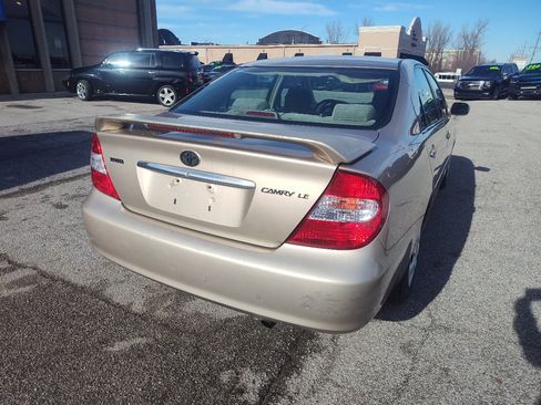 Used 2002 Toyota Camry LE image 8