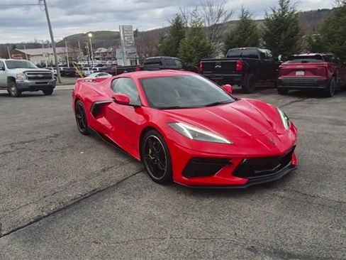 Used 2022 Chevrolet Corvette Stingray Preferred Cpe w/ Z51 Performance Package image 3