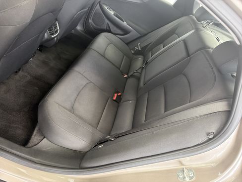 Used 2025 Chevrolet Malibu LT FWD image 12