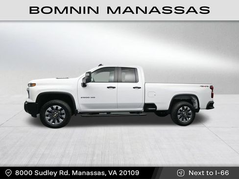 Used 2024 Chevrolet Silverado 2500 Custom w/ Custom Convenience Package image 8
