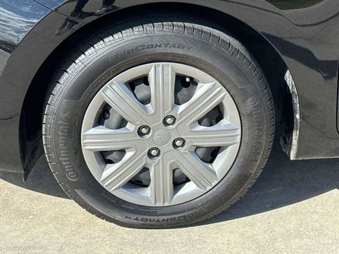 Used 2023 Kia Rio S image 5