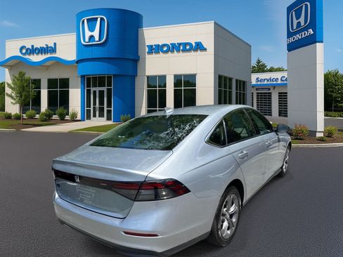 Used 2024 Honda Accord EX image 6