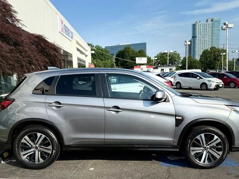 Used 2023 Mitsubishi Outlander Sport ES AWD/4WD image 8