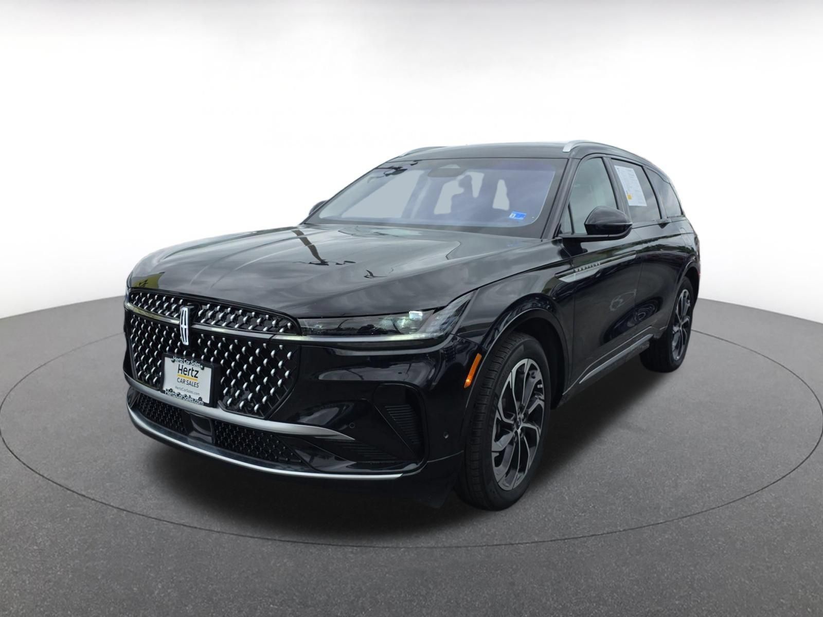 Used 2024 Lincoln Nautilus Reserve AWD/4WD image 3
