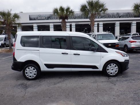 Used 2022 Ford Transit Connect XL image 4