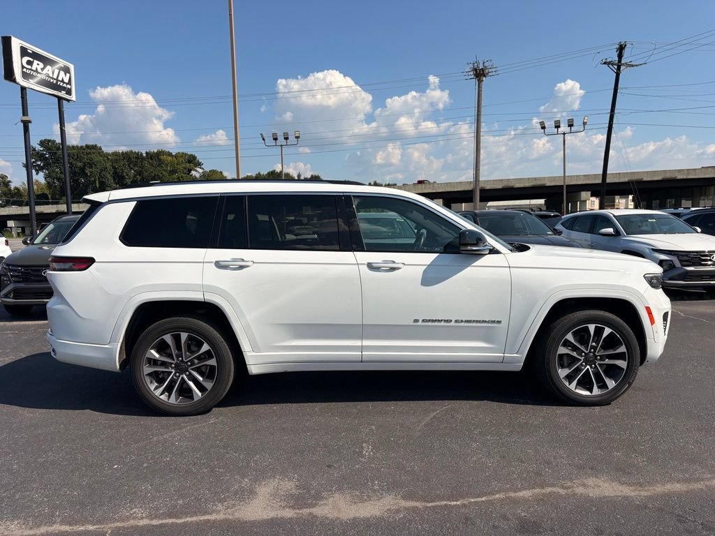 Used 2021 Jeep Grand Cherokee L Overland w/ Luxury Tech Group IV AWD/4WD image 9
