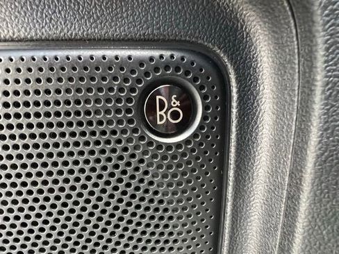 Used 2020 Ford Escape Titanium image 29