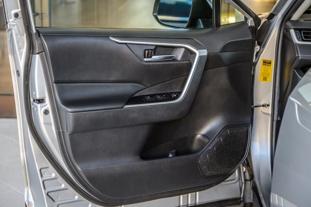 Used 2021 Toyota RAV4 XLE Premium FWD image 45