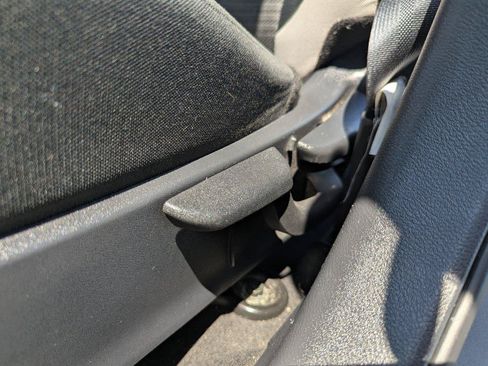 Used 2021 Nissan Versa SV FWD image 23