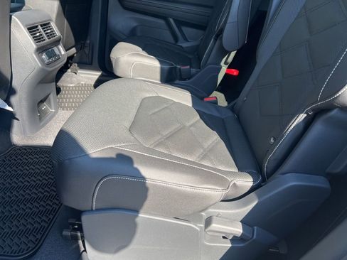 New 2026 Volkswagen Atlas SE image 15