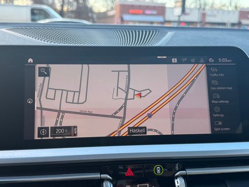 Used 2019 BMW 330i xDrive Sedan w/ Driving Assistance Package image 12