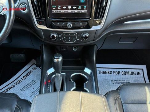 Used 2019 Chevrolet Traverse LT image 19