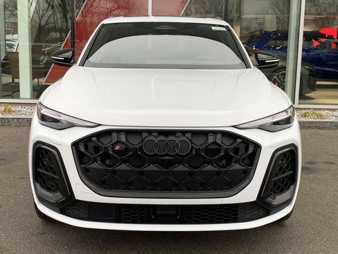New 2025 Audi SQ5 Premium Plus image 6