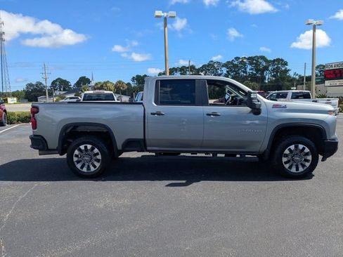 Used 2024 Chevrolet Silverado 2500 Custom w/ Custom Value Package AWD/4WD image 2