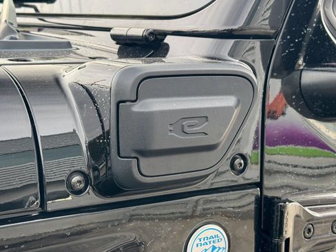 Used 2023 Jeep Wrangler Unlimited Sahara w/ Dual Top Group image 39