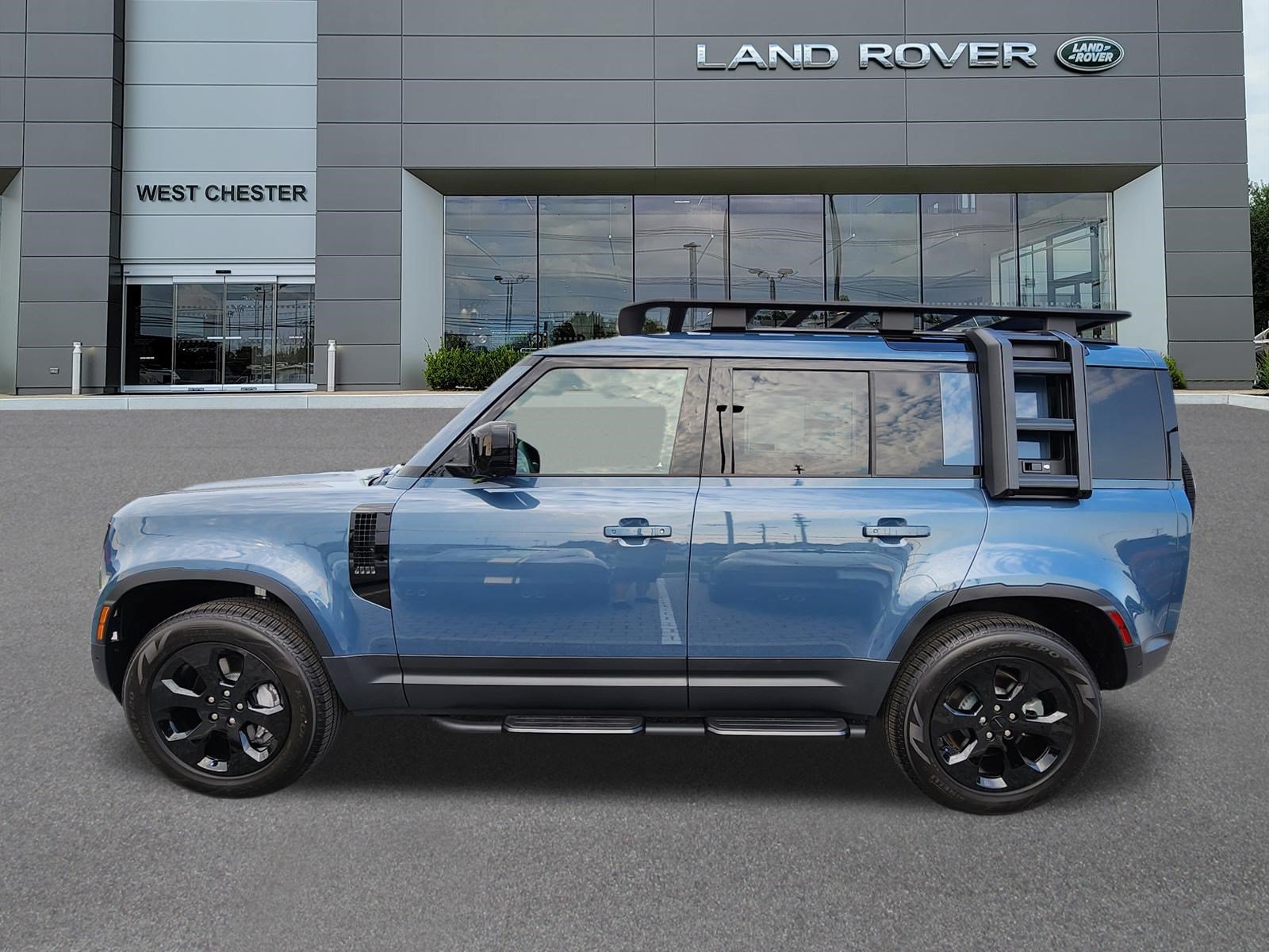 New 2026 Land Rover Defender 110 S AWD/4WD image 5