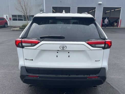 Used 2025 Toyota RAV4 XLE image 6