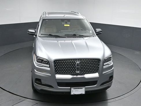 Certified 2023 Lincoln Navigator Reserve AWD/4WD image 48