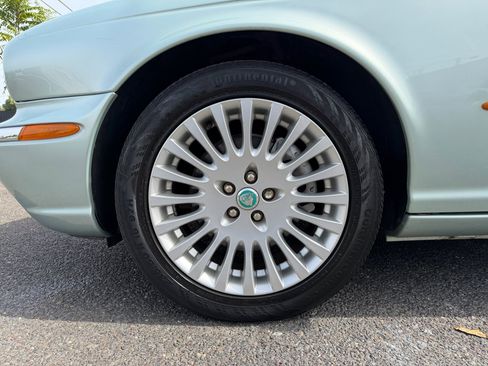 Used 2005 Jaguar XJ8 L image 27