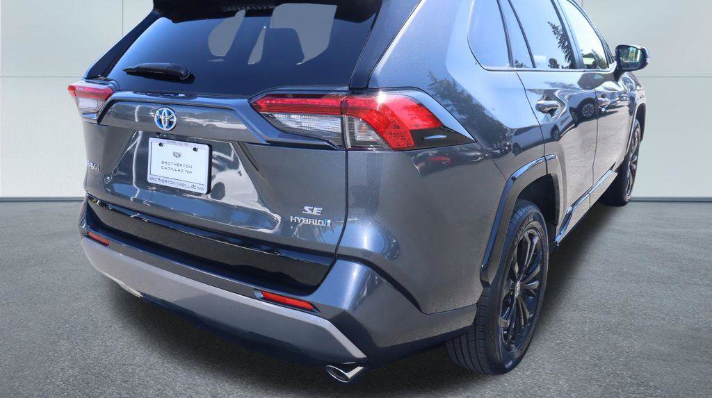Used 2023 Toyota RAV4 SE w/ Convenience Package AWD/4WD image 14