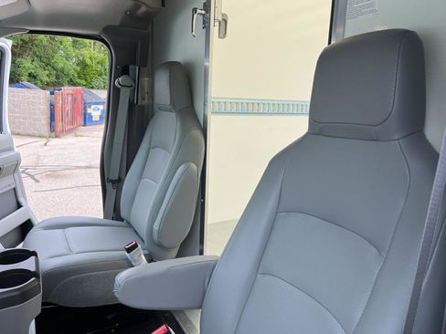 New 2025 Ford E-450 and Econoline 450 Super Duty w/ Power Equipment Group image 16