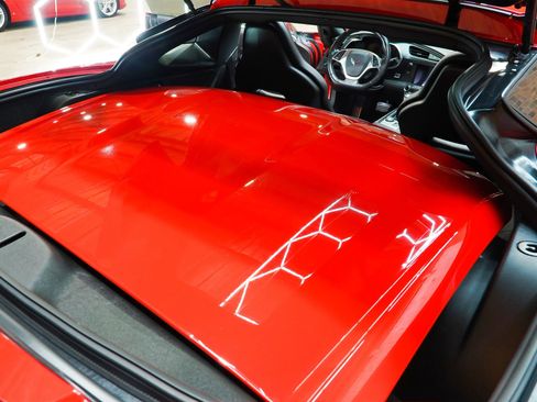 Used 2019 Chevrolet Corvette Stingray Coupe w/ Battery Protection Package RWD image 35
