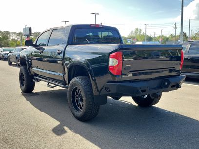 Used 2018 Toyota Tundra SR5 w/ SR5 Upgrade Package