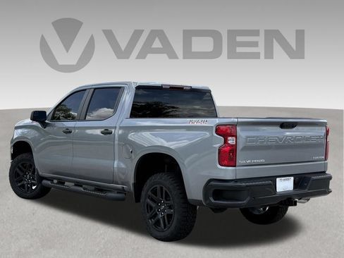 Used 2026 Chevrolet Silverado 1500 Custom Trail Boss AWD/4WD image 17