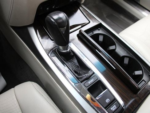 Used 2014 Acura RLX w/ Advance Package image 8