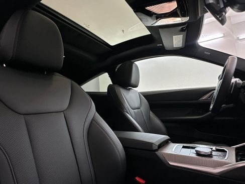 Certified 2025 BMW 430i Coupe w/ Premium Package image 31