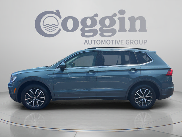 Used 2019 Volkswagen Tiguan SE w/ Panoramic Sunroof Package AWD/4WD image 2