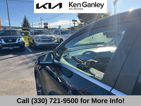 Certified 2023 Kia Sportage EX image 25