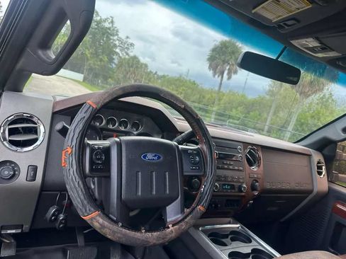 Used 2012 Ford F250 King Ranch w/ King Ranch w/Chrome Pkg AWD/4WD image 8