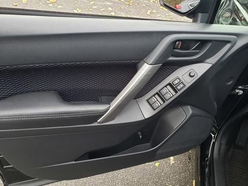 Used 2018 Subaru Forester 2.5i w/ Alloy Wheel Package image 11