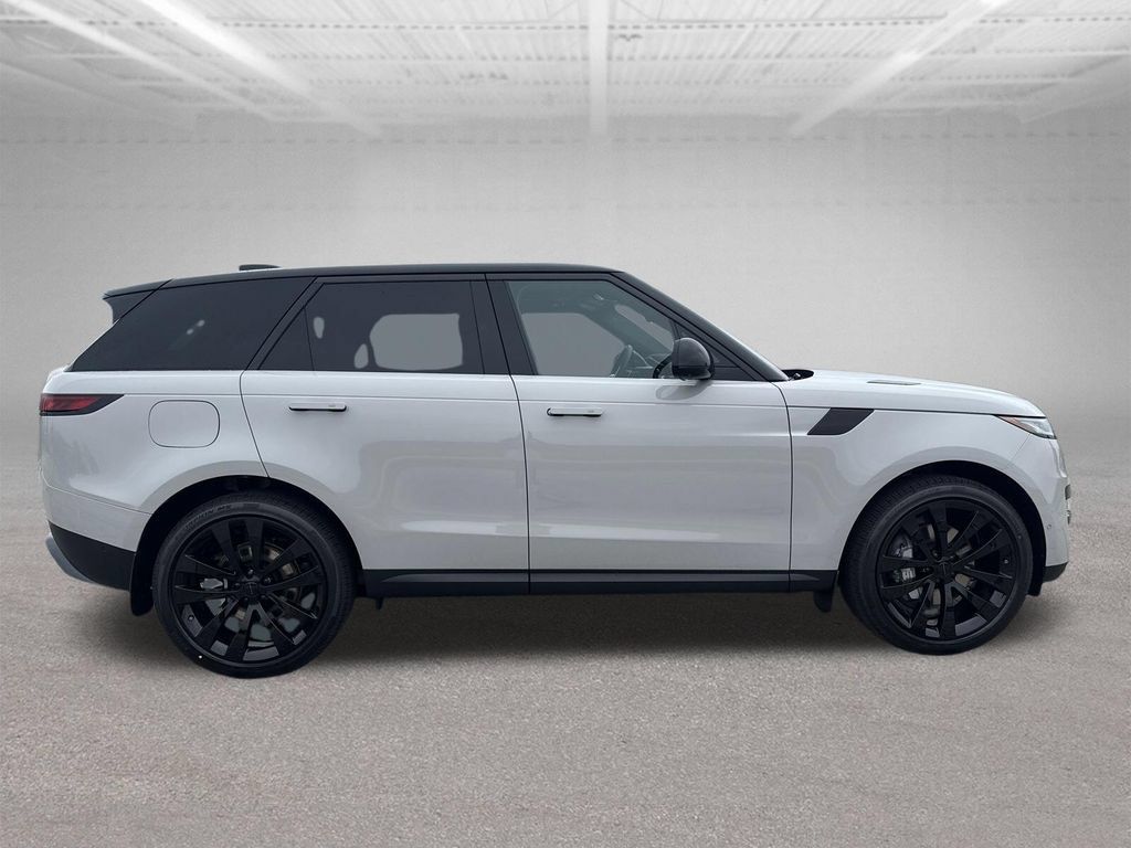New 2026 Land Rover Range Rover Sport SE AWD/4WD image 6