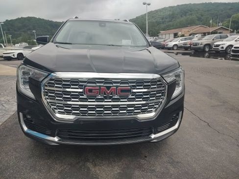 Used 2022 GMC Terrain Denali AWD/4WD image 2