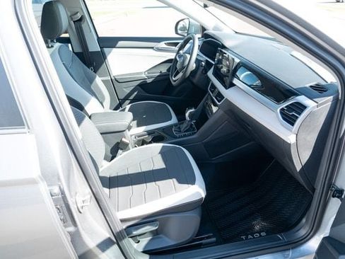 New 2026 Volkswagen Taos SE FWD image 41