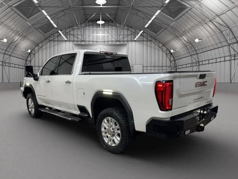 Used 2020 GMC Sierra 2500 Denali w/ Denali Ultimate Package AWD/4WD image 3
