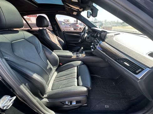 Used 2017 BMW 540i image 13